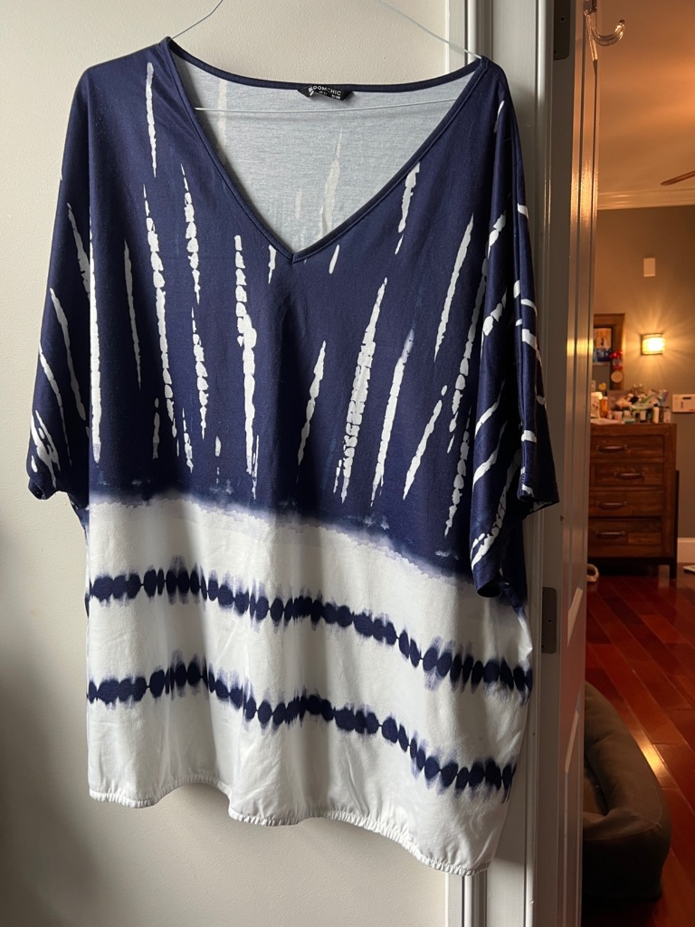 BloomChic Navy & Light Gray Casual Top